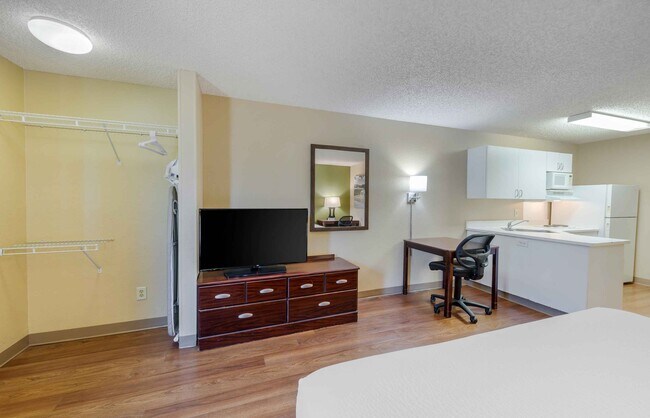 Building Photo - Furnished Studio-Los Angeles - Arcadia
