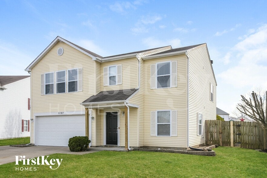 Building Photo - 9197 Huntleigh Cir