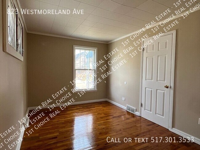 Building Photo - 823 Westmoreland Ave