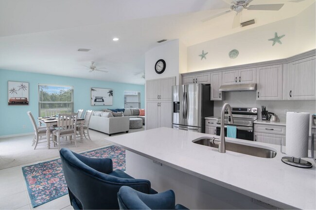 Building Photo - Seasonal Fully Furnished Home on Marco Island - AVAIL NOW