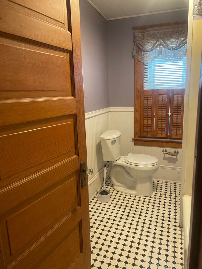 Building Photo - 462 Cypress St