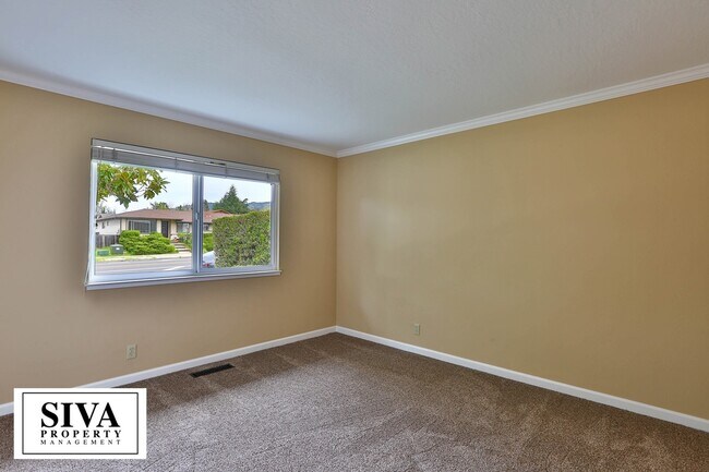 Building Photo - 6569 Crown Blvd