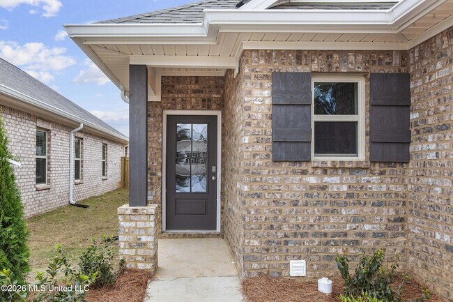 Building Photo - 621 Stillwater Cv