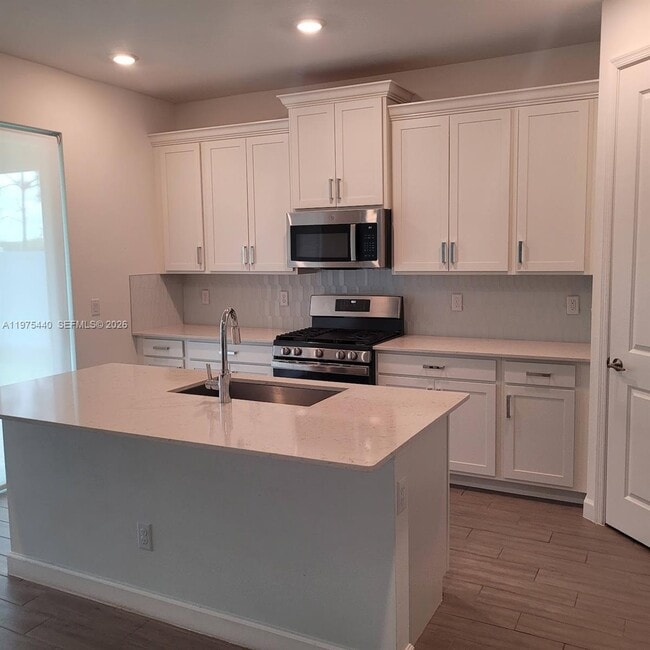 Building Photo - 1200 Sterling Pine Pl