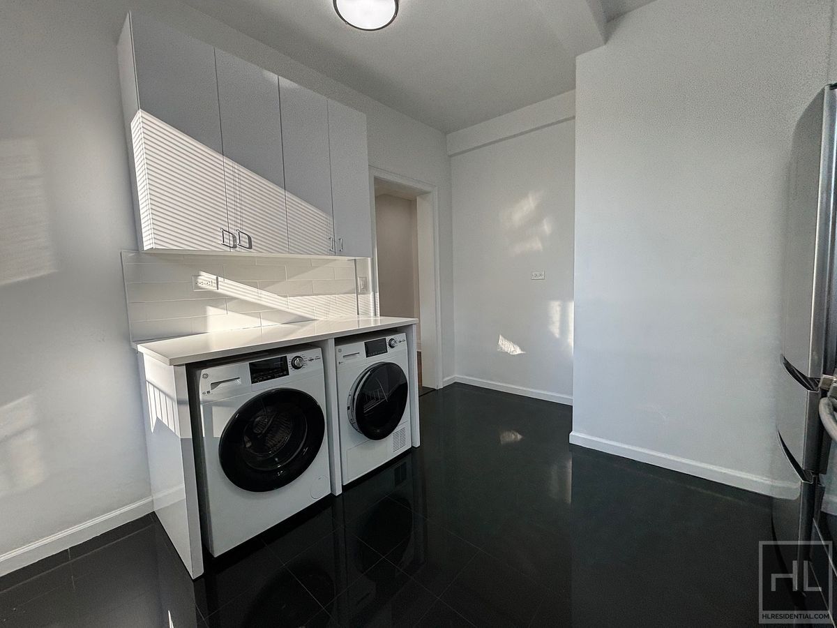 Building Photo - WEST 68 STREET