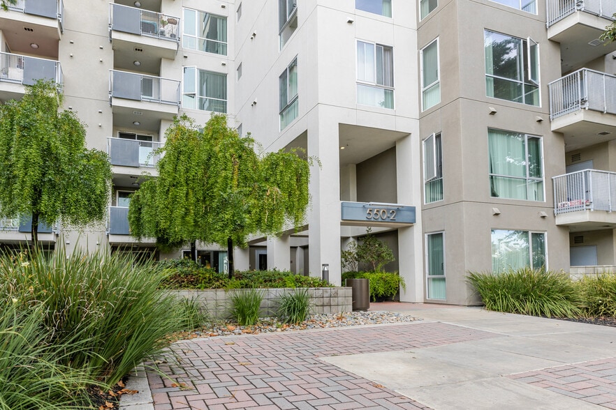 Building Photo - 550 Moreland Way