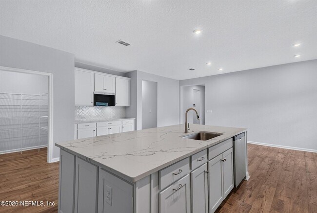 Building Photo - 97003 McGirts Crk Lp