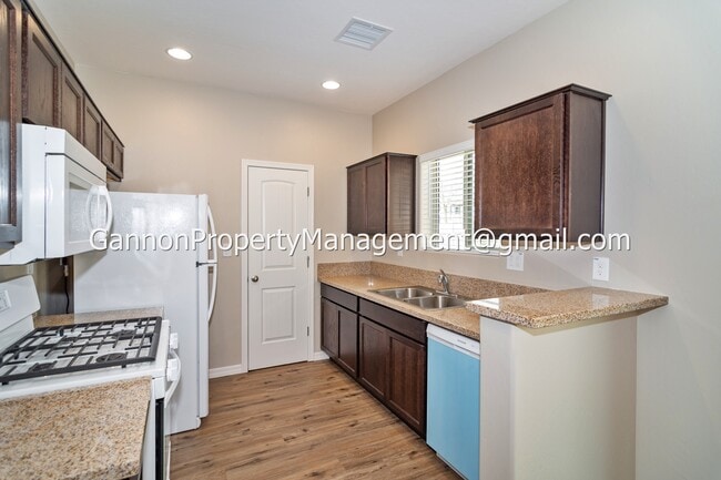 Building Photo - 4734 N Ocotillo Dr