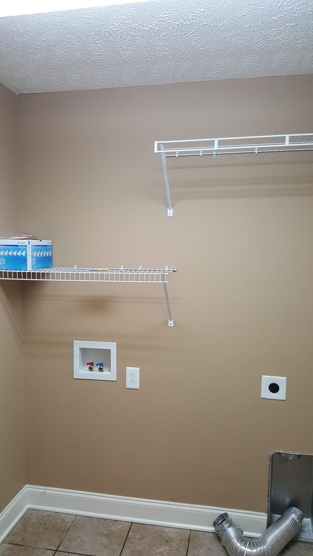 Building Photo - 2 Bedroom, 1 1/2 Bath House