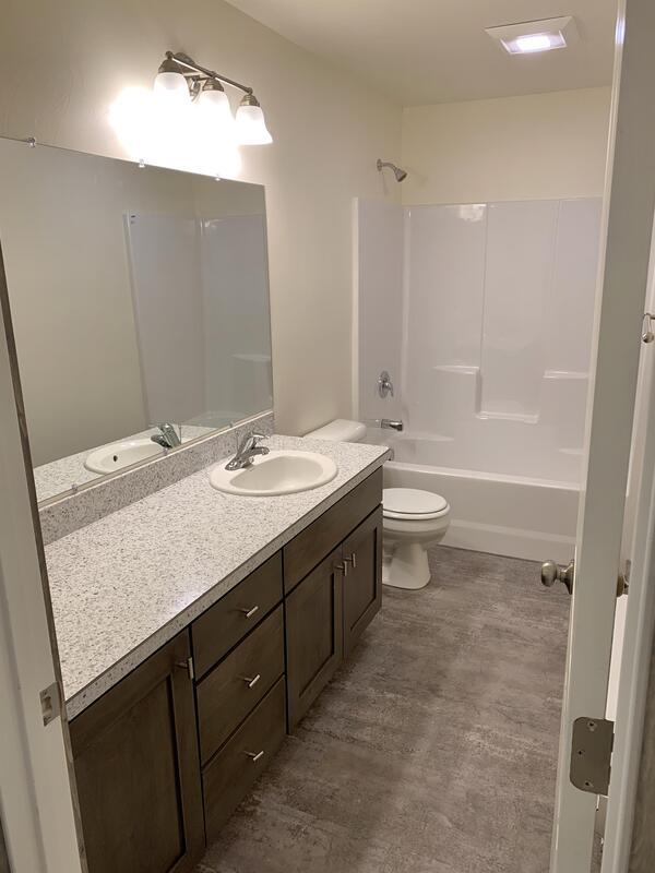 Building Photo - 841 Gibbon St