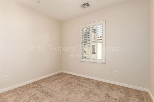 Building Photo - 4175 E Jasper Dr