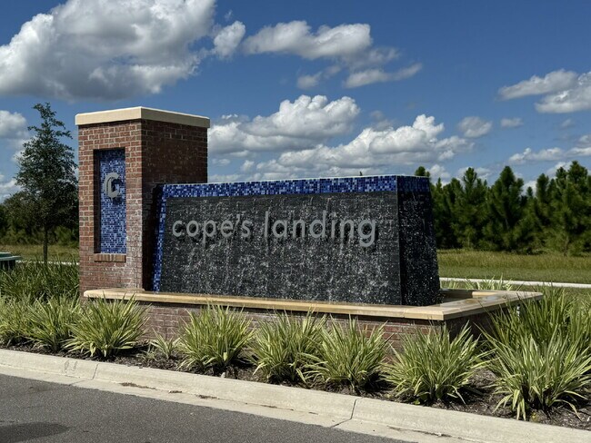 Building Photo - For Rent