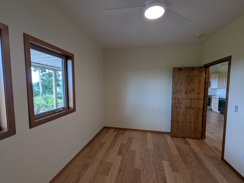 BR - 144 Upper Bluff Rd