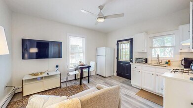 Building Photo - 1 bedroom in Cambridge MA 02139