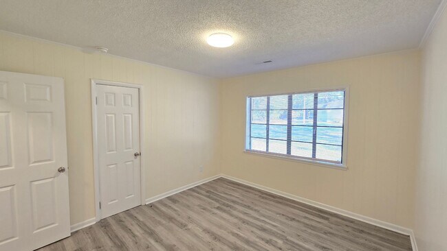 Building Photo - WRIGHTSVILLE AVENUE - 4 Bedroom - Minutes ...