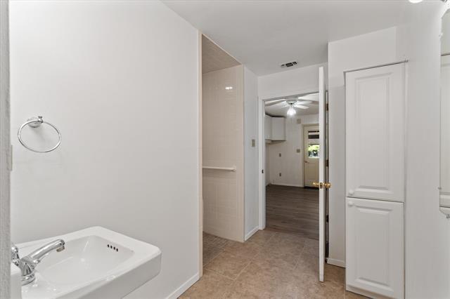 Building Photo - 2715 Tin Top Rd