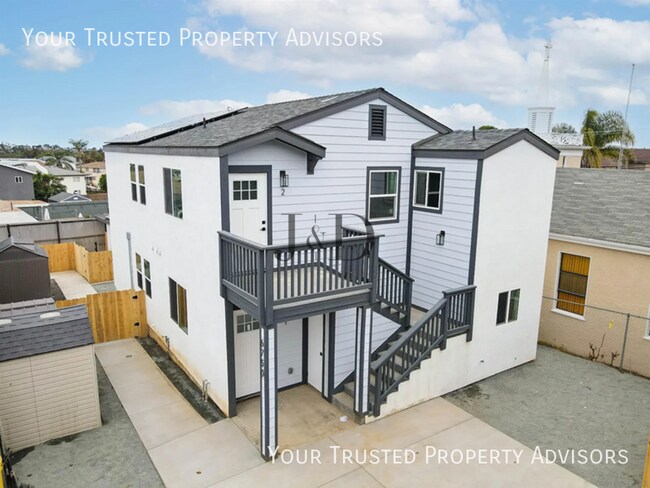 Building Photo - 6750 N Elman St