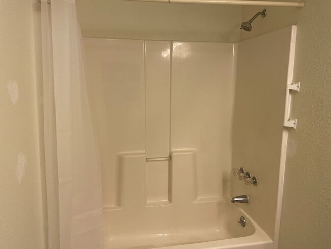 Building Photo - Lovely Single Level Home in Langley!