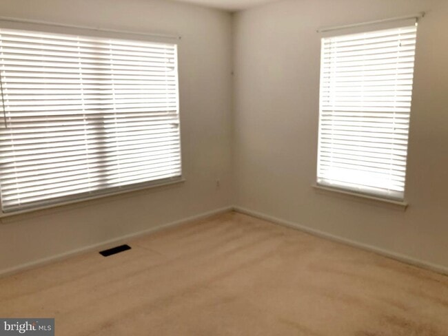 Building Photo - 1081 Chanticleer