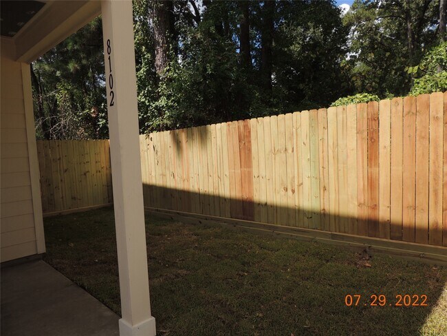 Building Photo - 615 Hayman St