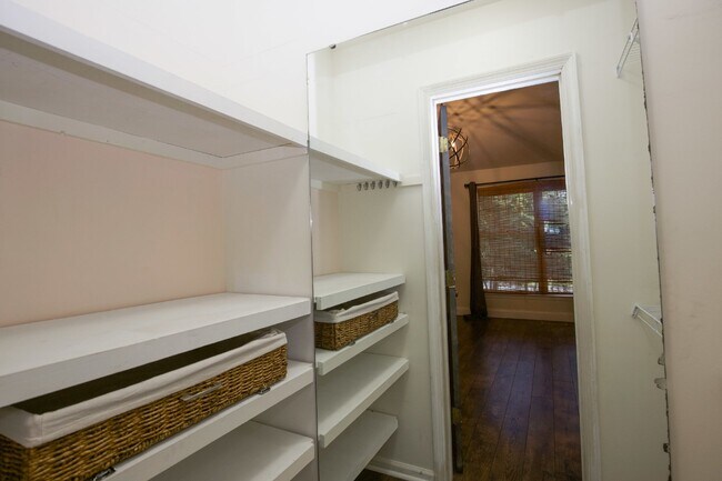 Building Photo - "3-Bedroom Home on Fox Hunt Lane in Southern Pines – Cozy Living Awaits!"