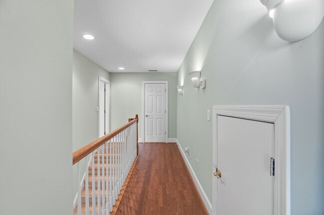 Building Photo - 11221 Grahamwood Pl