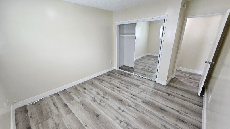 Building Photo - 815 N Benton Way