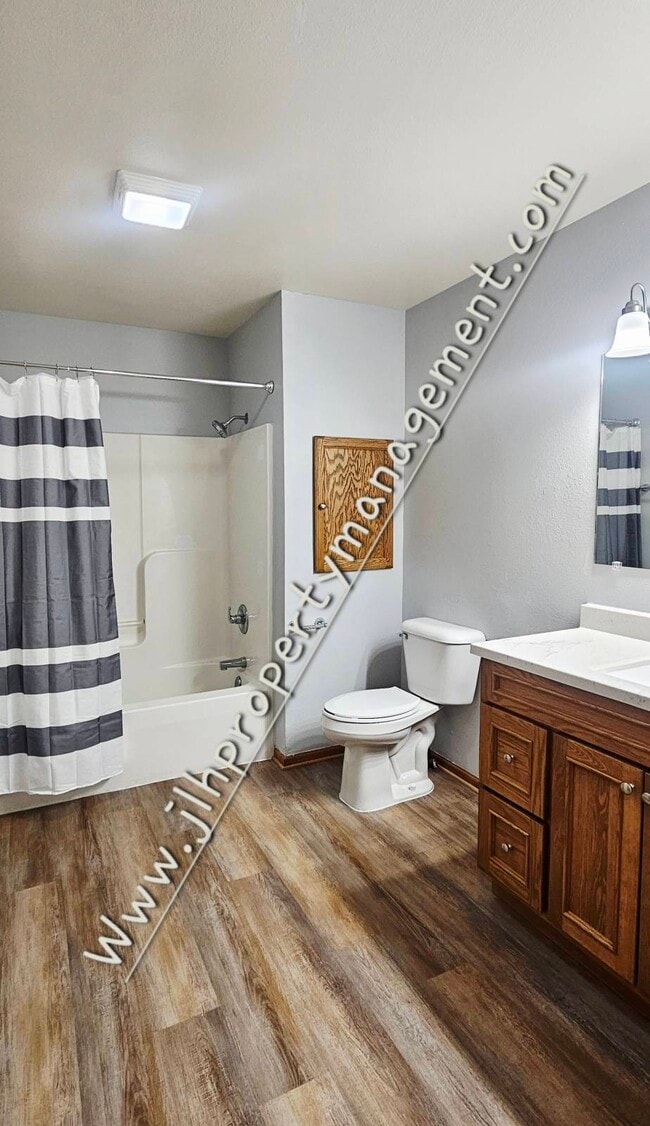 Building Photo - 1776 S Hance Dr