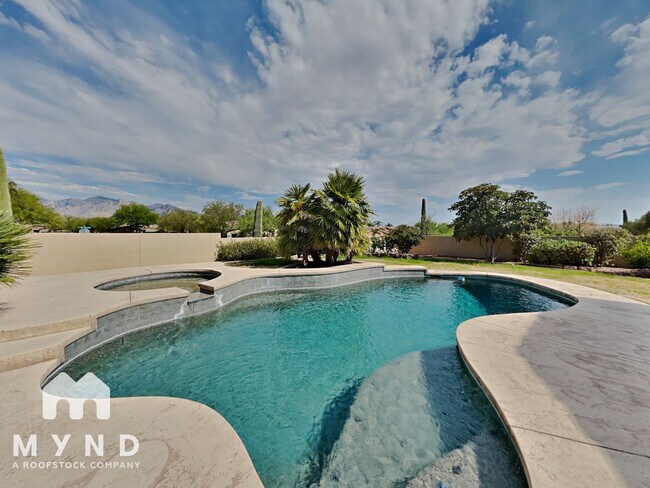 Building Photo - 11962 N Grape Ivy Pl