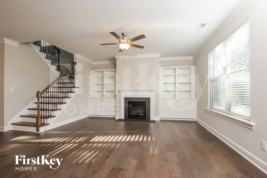 Building Photo - 101 Greenvalley Rd