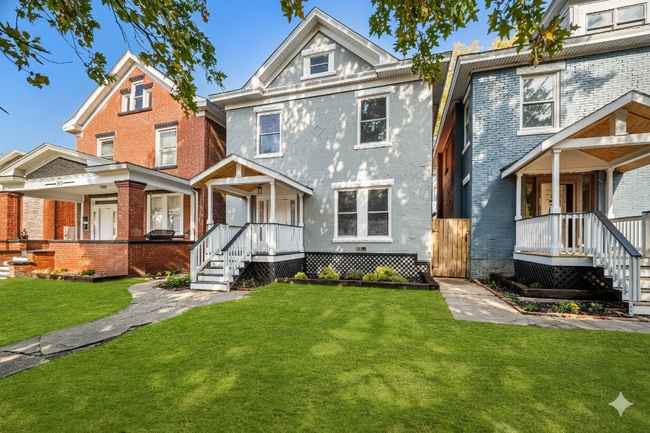 Primary Photo - 1012 9th Ave