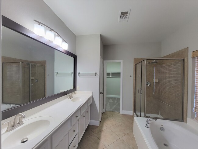 Building Photo - 2813 Arbor Brook Ln