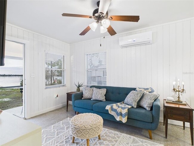 Building Photo - 222 7th St NW