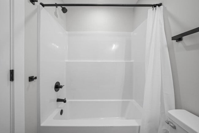 Building Photo - 114 Shipman Dr