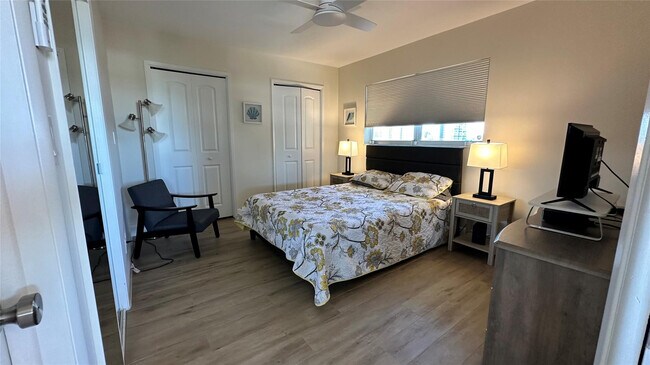 Building Photo - 1630 N Ocean Blvd