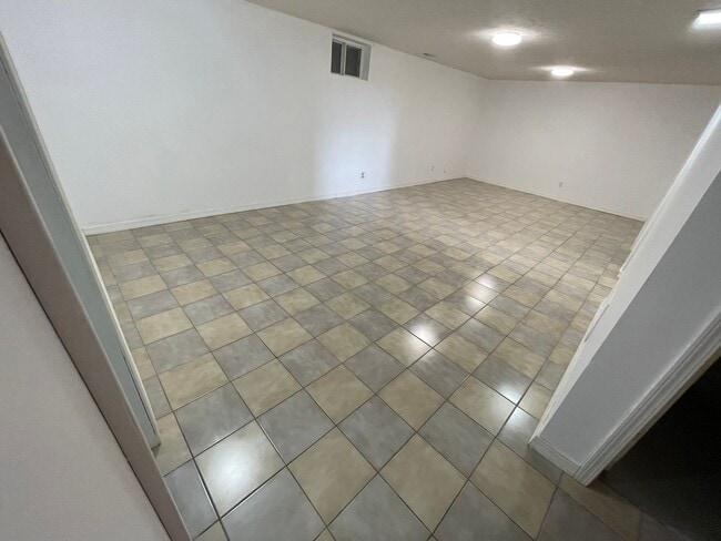 Building Photo - Beautiful open-concept ranch