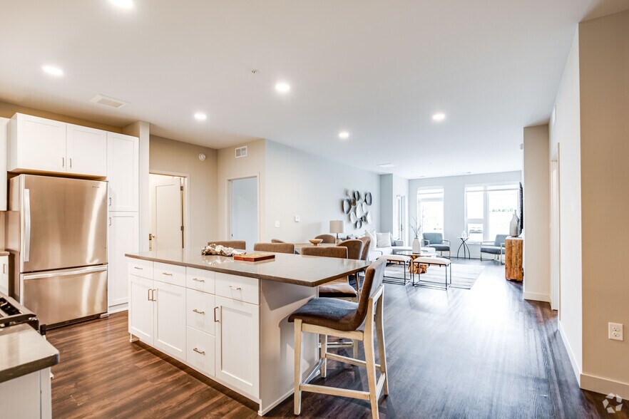 Viking Lakes Residences 710 Vikings Pky Eagan MN 55121 Apartment Finder