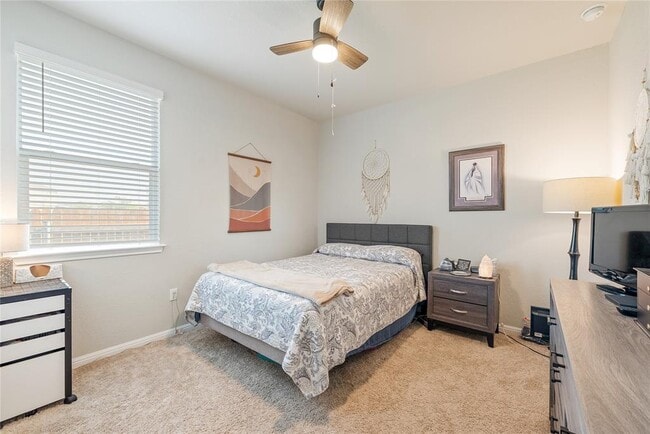 Building Photo - 205 Strand Ln