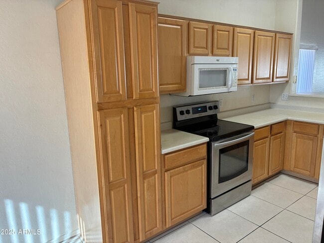 Building Photo - 3495 S 162nd Ave