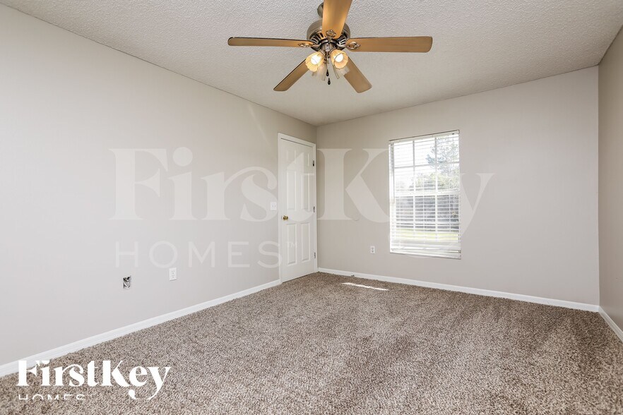 Building Photo - 2059 Gallagher Ave