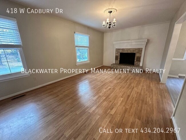 Building Photo - 3 Bedroom Townhome in Georgetown Forest! W...