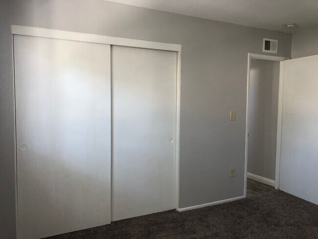 Building Photo - 16541 Kellog Cir