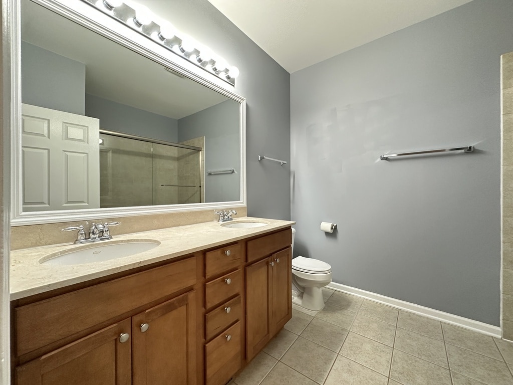 Building Photo - 3224 N Kilbourn Ave