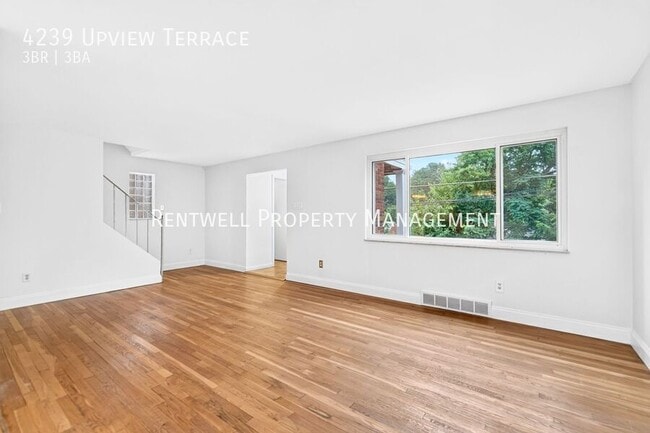 Building Photo - 4239 Upview Ter