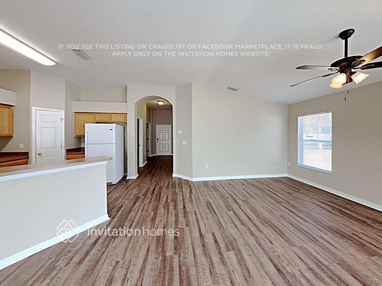 Building Photo - 2341 Hamlet Cir