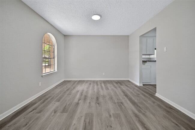 Building Photo - 13426 Balcrest Dr