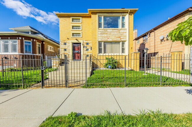 Primary Photo - 7920 S Winchester Ave