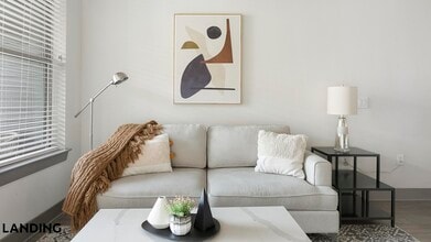 Building Photo - 2650 S McDonald St