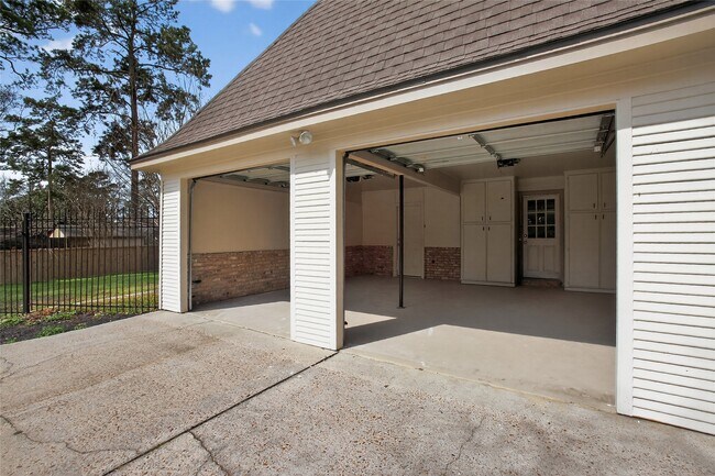 Building Photo - 112 Kirkwood Ln