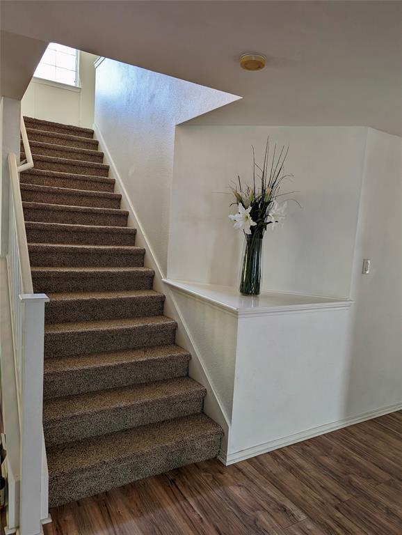 Building Photo - 1605 Balsam Way